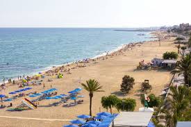 Playa de los Tres Monos